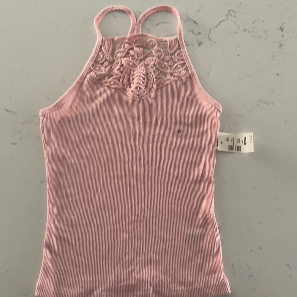 Aeropostale tank never worn before still has the tag on it!